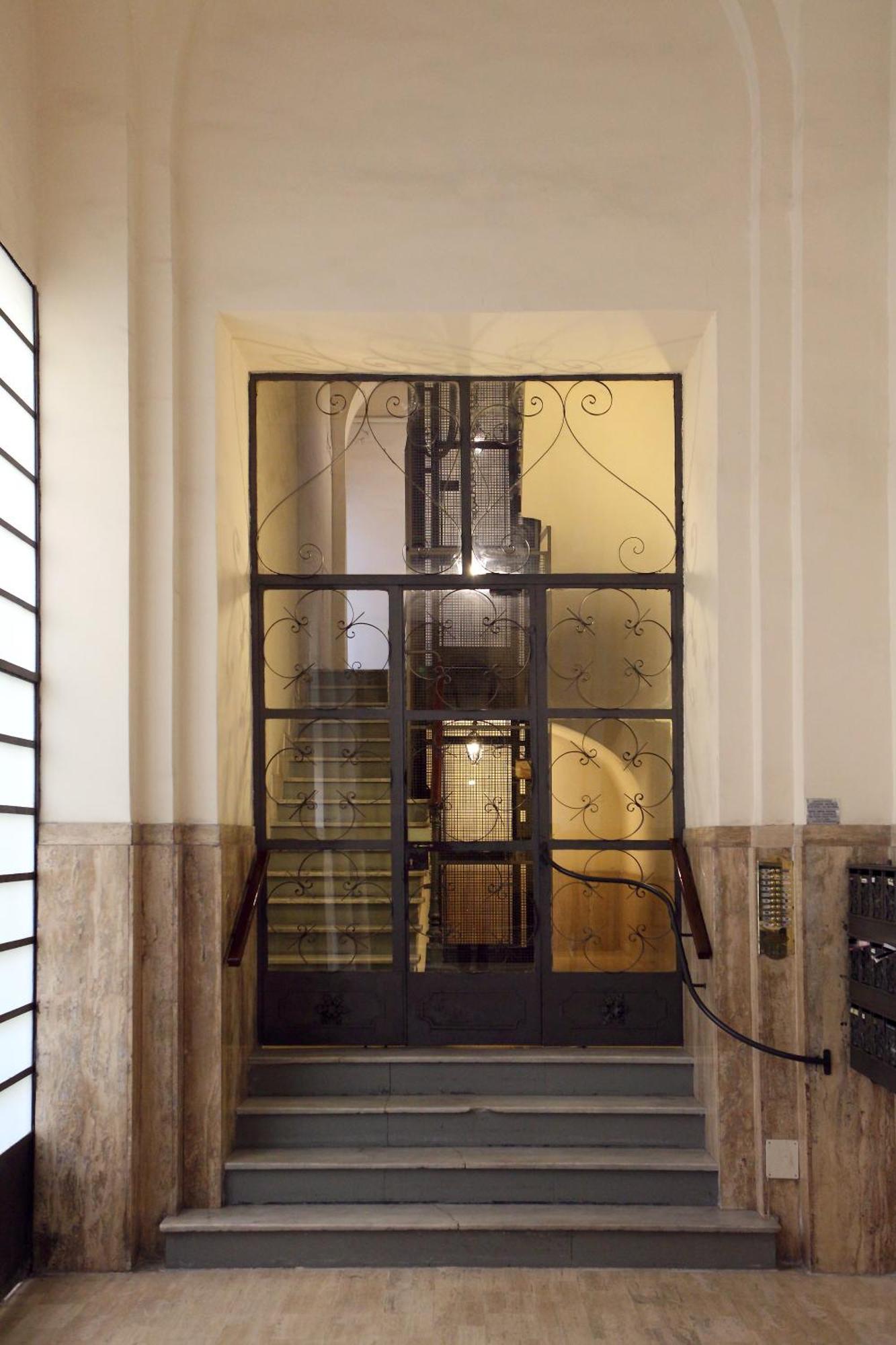 Appartamento D'Epoca Colosseo Art Gallery Roma Dış mekan fotoğraf