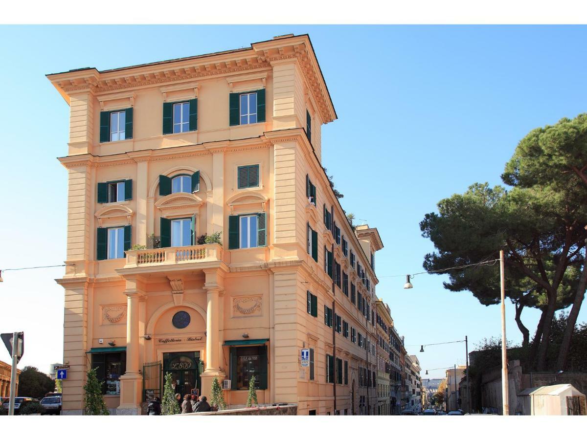 Appartamento D'Epoca Colosseo Art Gallery Roma Dış mekan fotoğraf